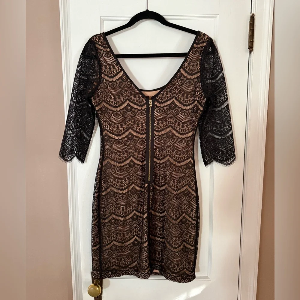 Guess brand, size 8, like new condition. - Picture 2 of 3